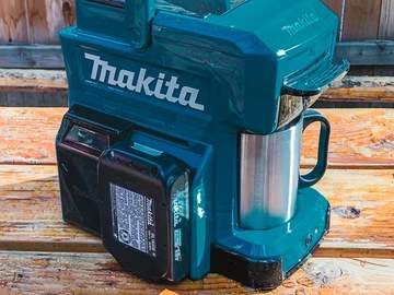 Machine à café DCM501 Makita